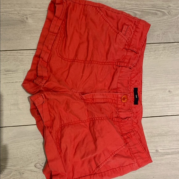Gap red shorts - Picture 8 of 16